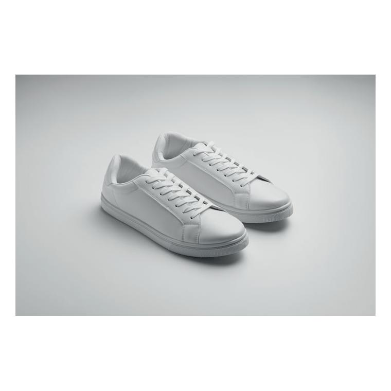 Teneși din PU mărimea 46 BLANCOS Alb