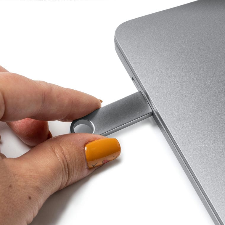 Stick de memorie ROY NEGRU