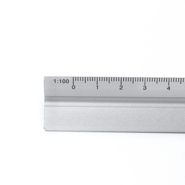 Scală de aluminiu DINTEL