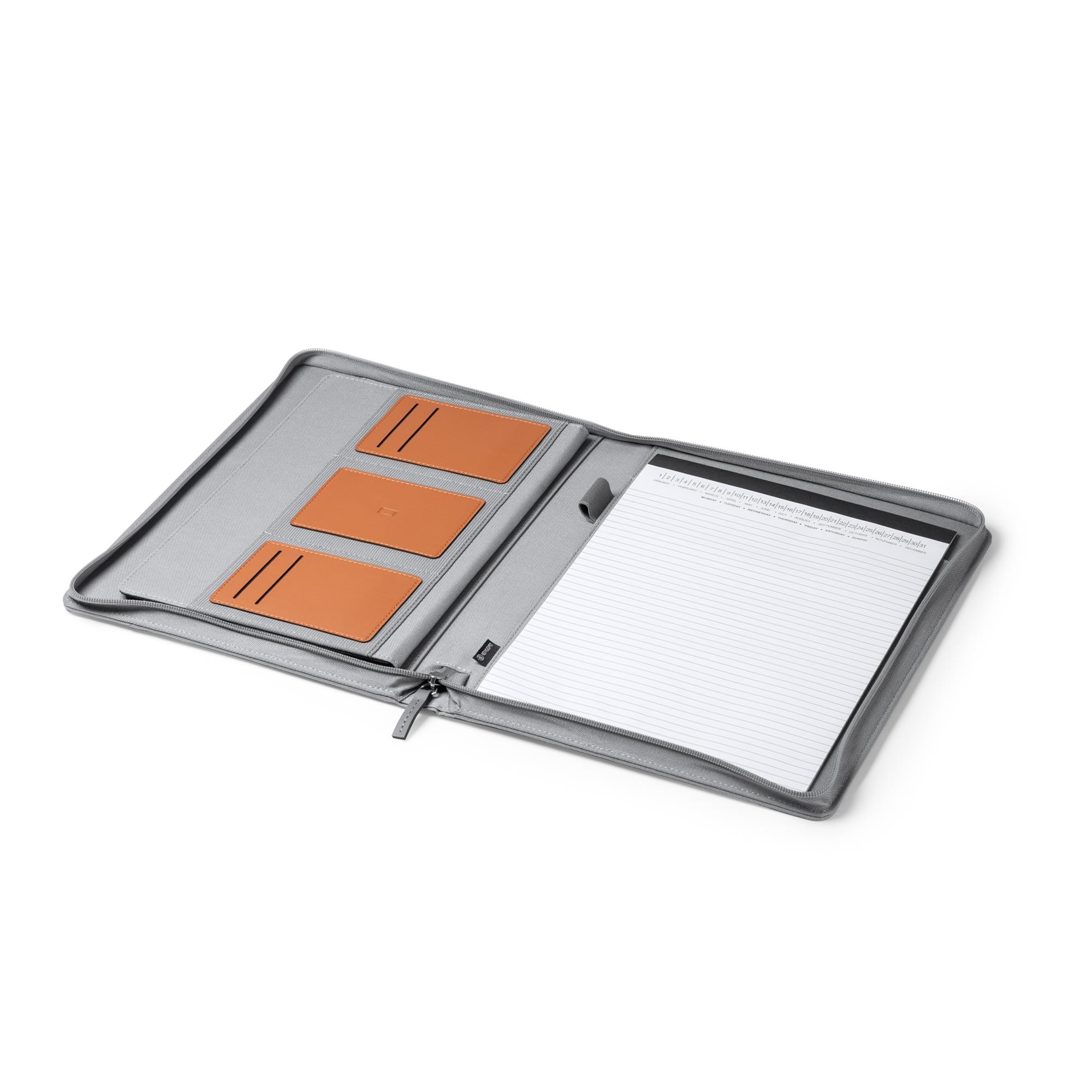 Dosar VELIZ ALBASTRU ROYAL