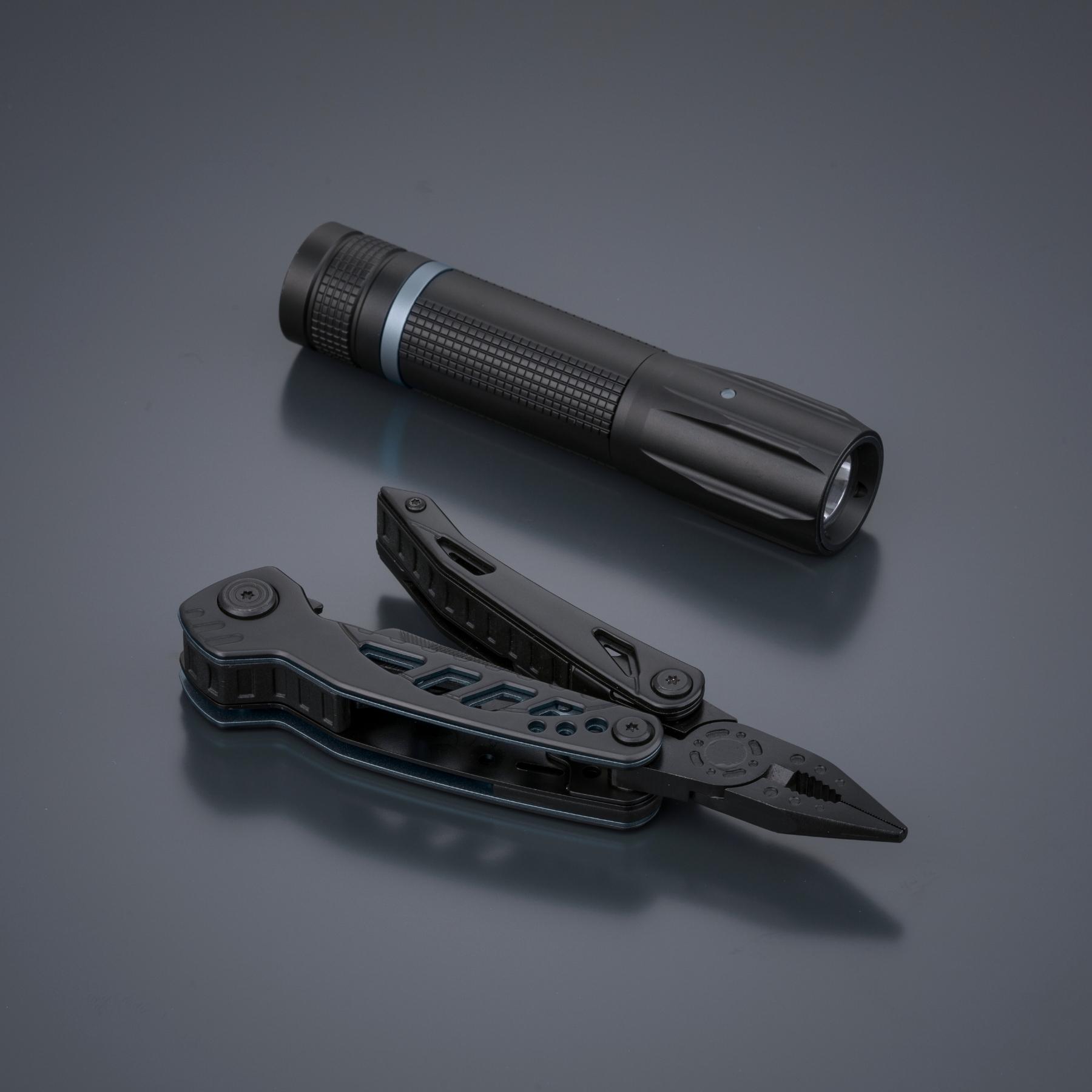 Set Optima Color II: multitool și lanternă mică