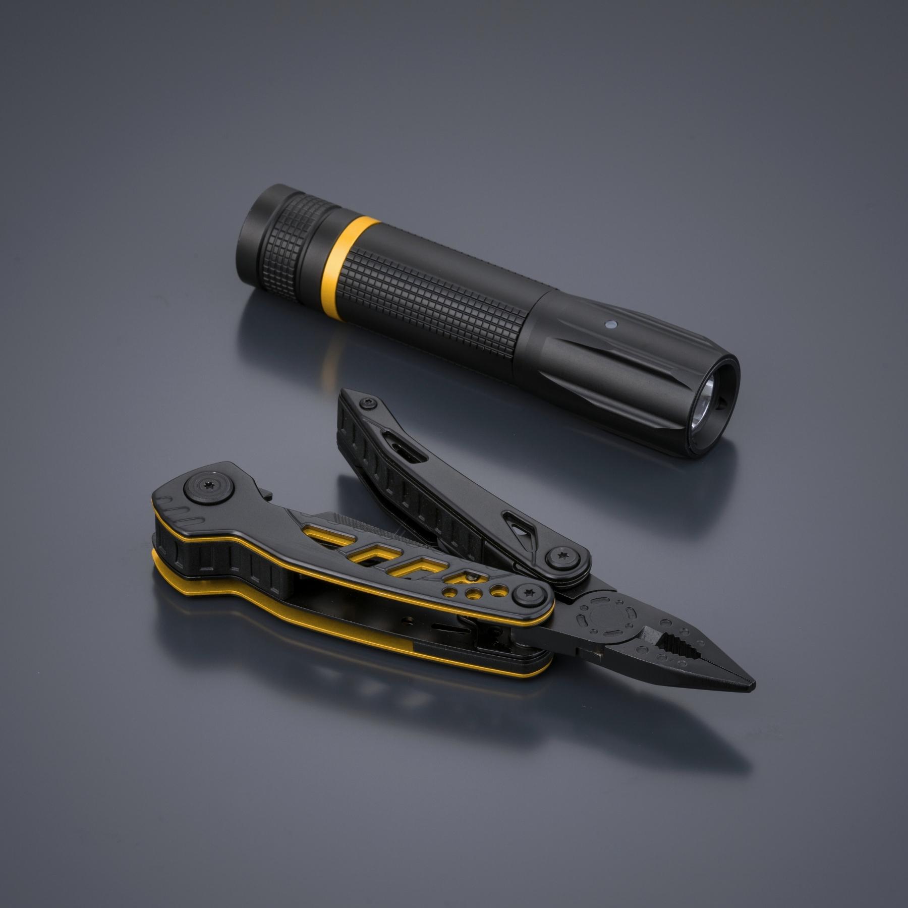 Set Optima Color II: multitool și lanternă mică