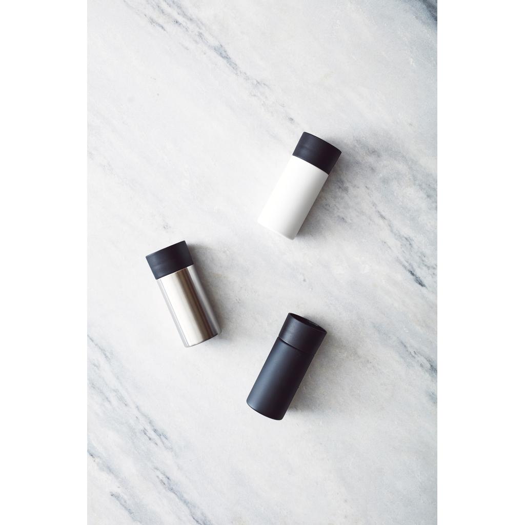 Cană termo pentru călătorie VINGA Otis black