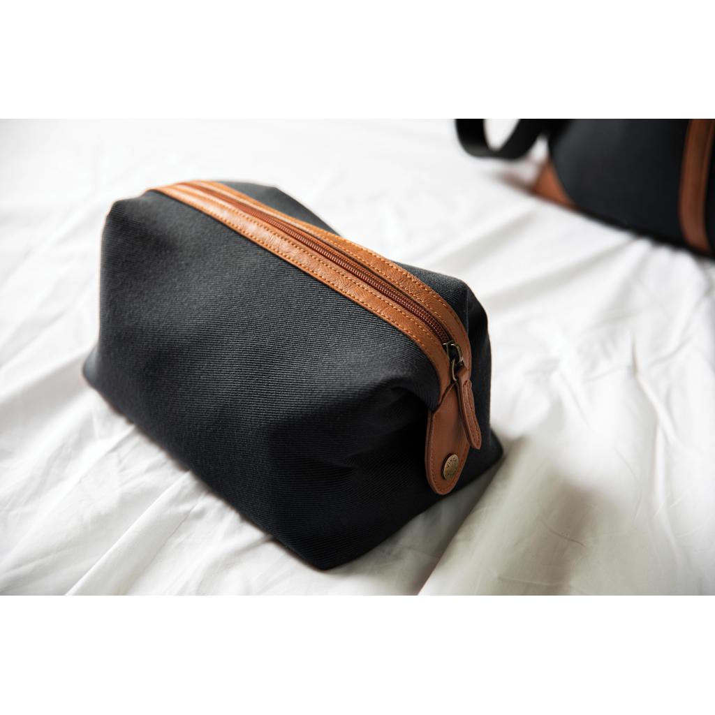 Geantă de toaletă din poliester reciclat RCS VINGA Sloane black