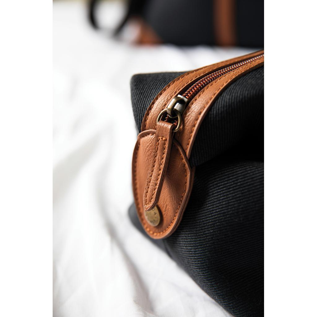 Geantă de toaletă din poliester reciclat RCS VINGA Sloane black