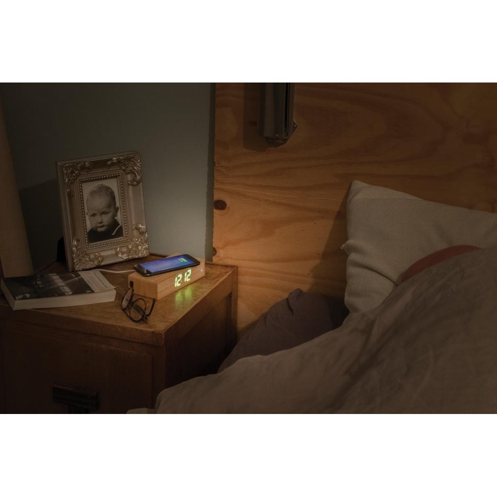 Ceas de masă din bambus cu încărcător wireless de 5W brown