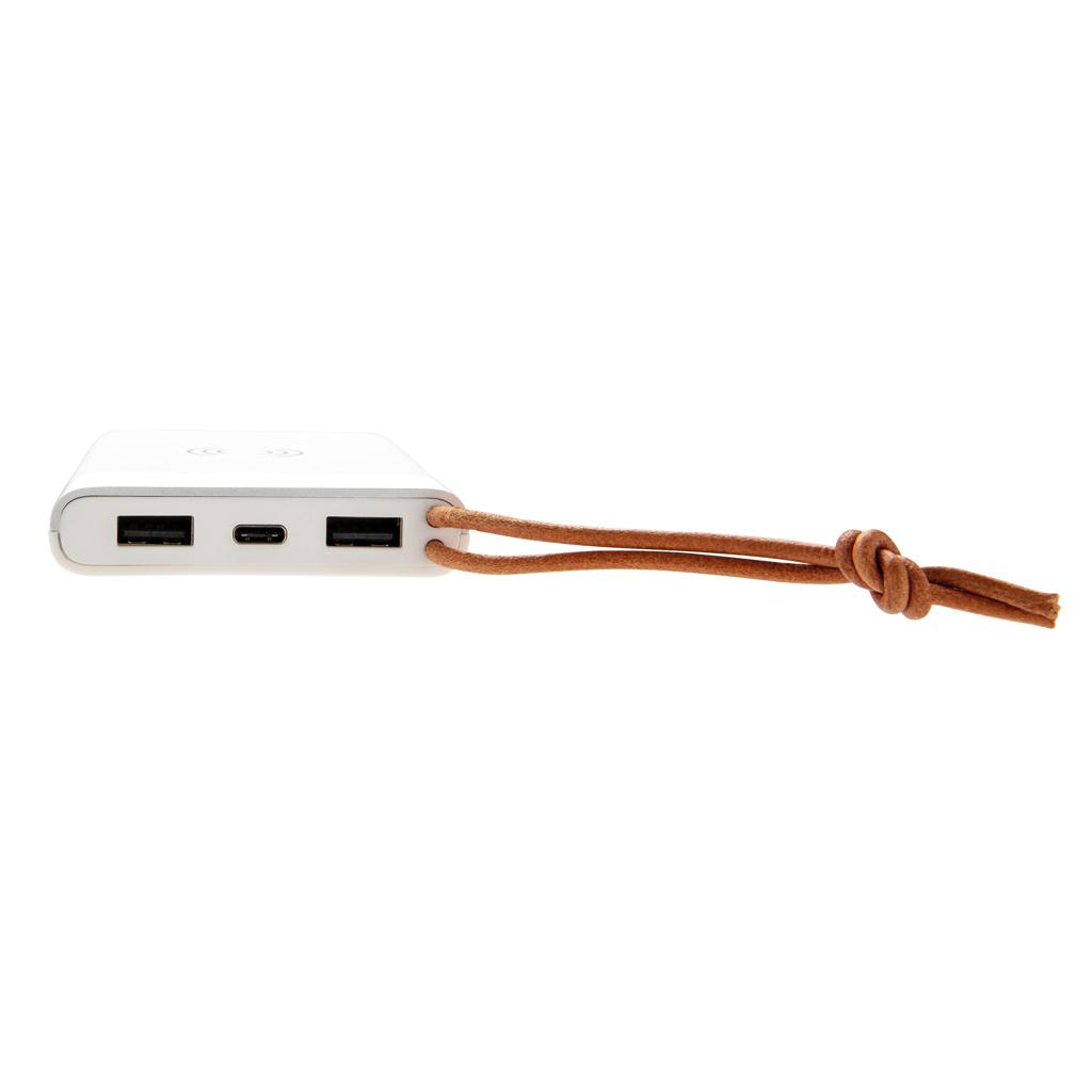 Powerbank Aria 8.000 mAh cu încărcare wireless 5W transparent