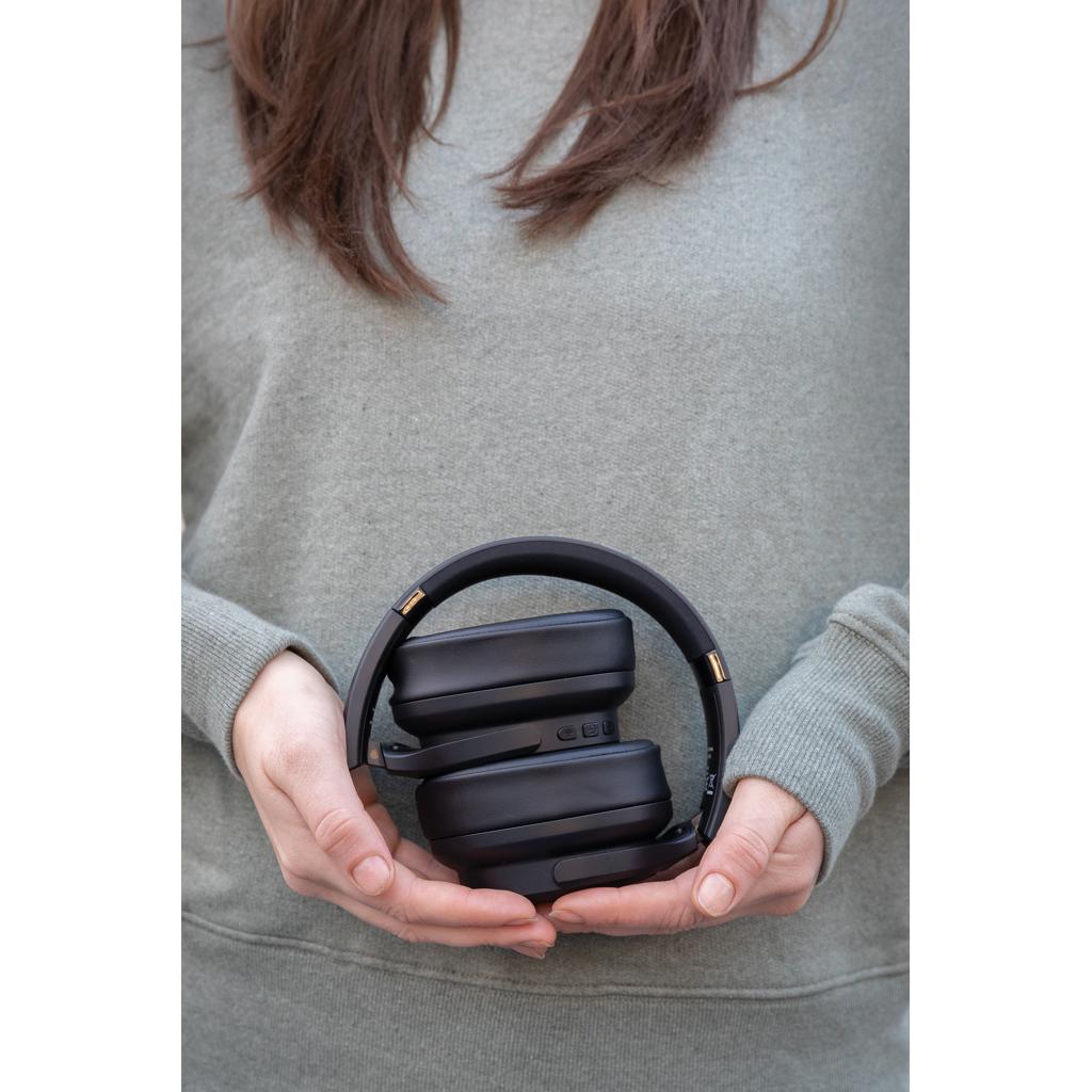 Căști din plastic reciclat RCS Palo Alto Urban Vitamin black