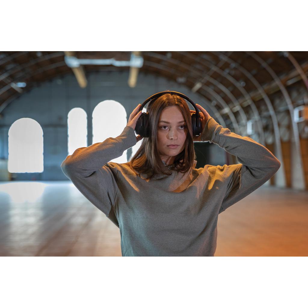 Căști din plastic reciclat RCS Palo Alto Urban Vitamin black