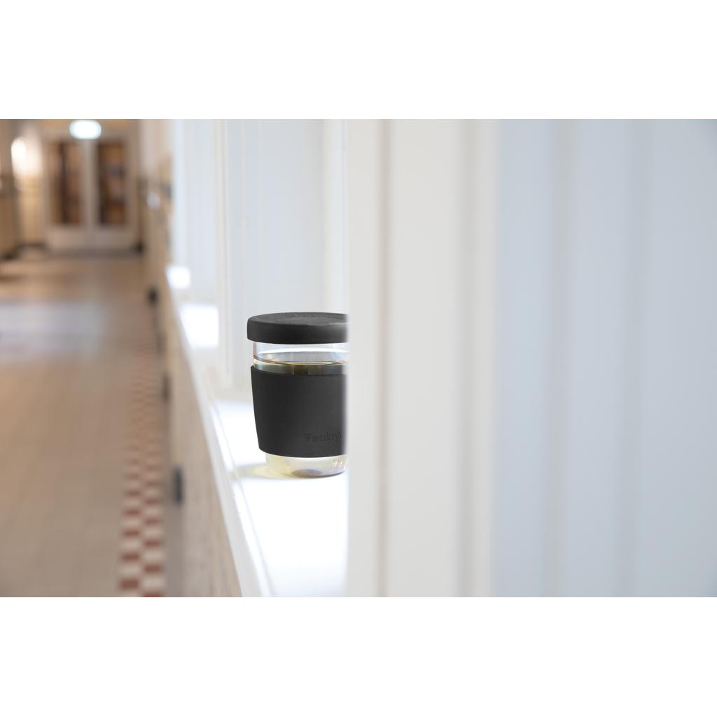 Pahar din sticlă borosilicată cu capac și manșon din silicon Ukiyo  black