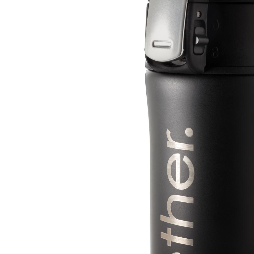 Cană termoizolantă din oțel inoxidabil reciclat RCS, cu sistem de închidere ușoară black