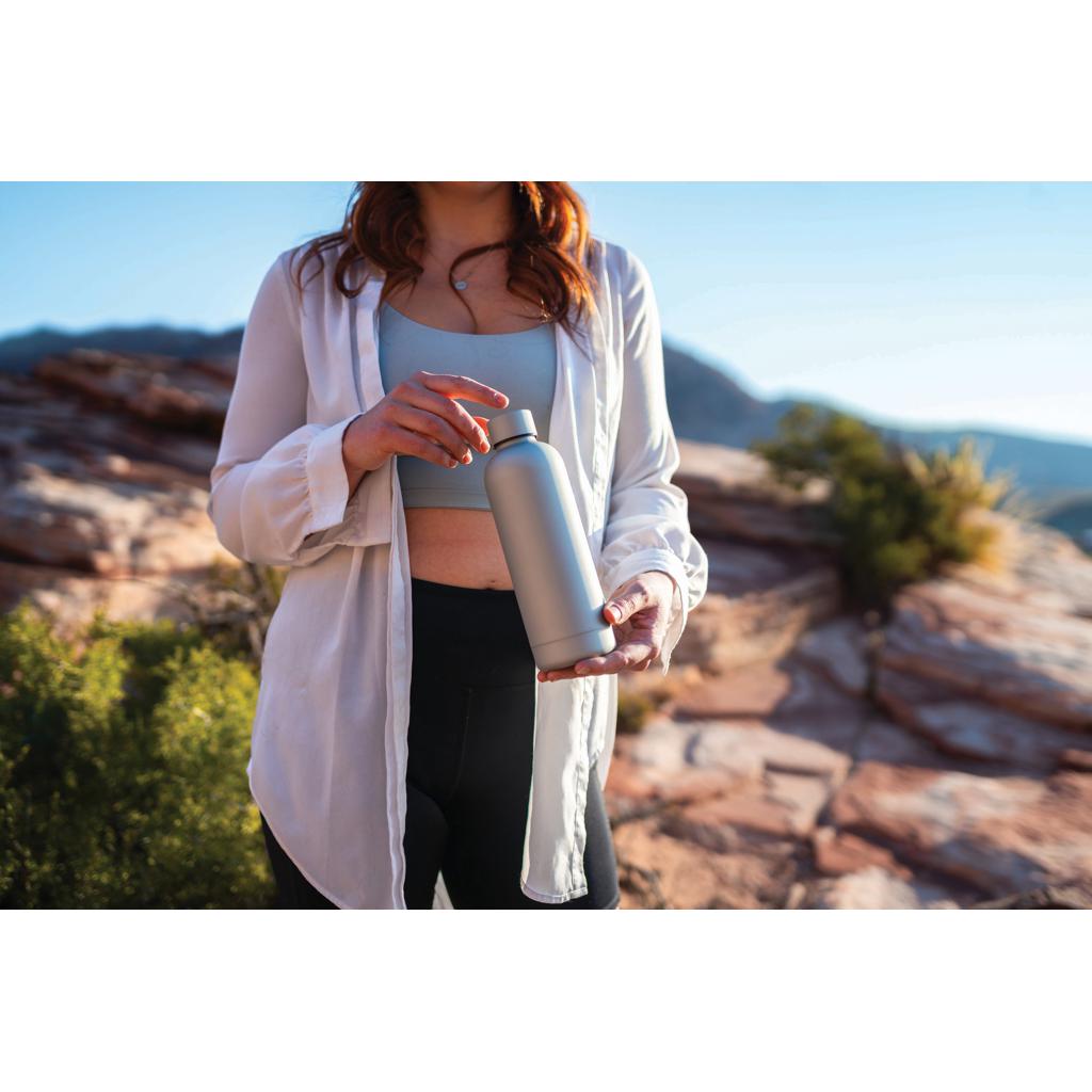 Sticlă termoizolantă din oțel inoxidabil reciclat RCS Impact silver