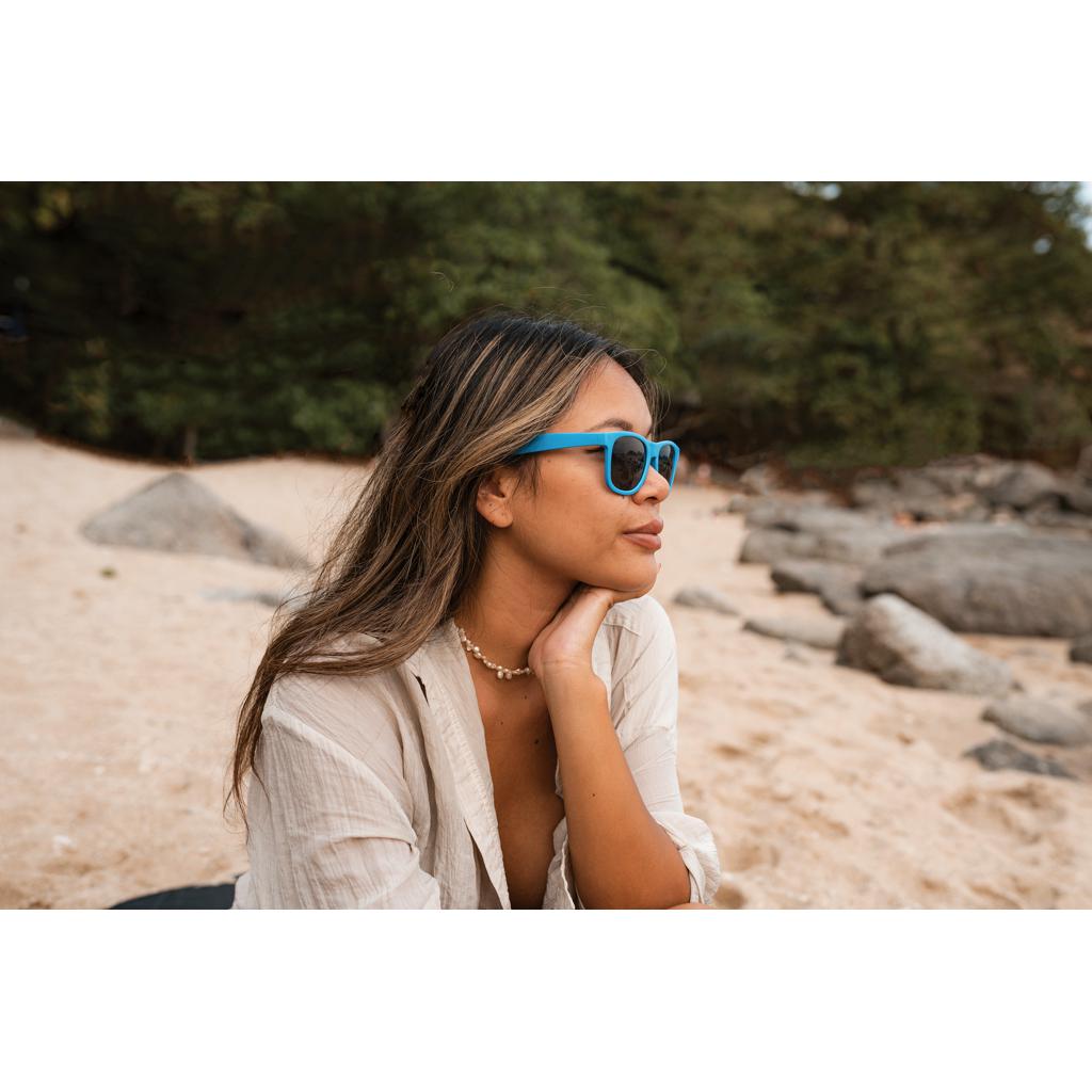 Ochelari de soare din plastic reciclat RCS blue