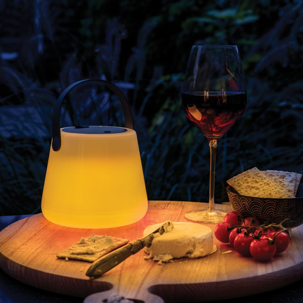 Lumină de exterior din ABS reciclat RCS, reîncărcabilă prin USB SolarGlow transparent