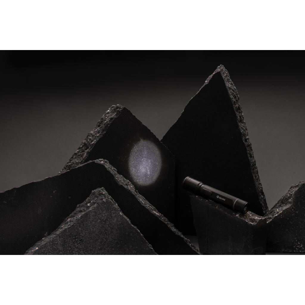 Lanternă din aluminiu reciclat RCS, reîncărcabilă prin USB Gear X black