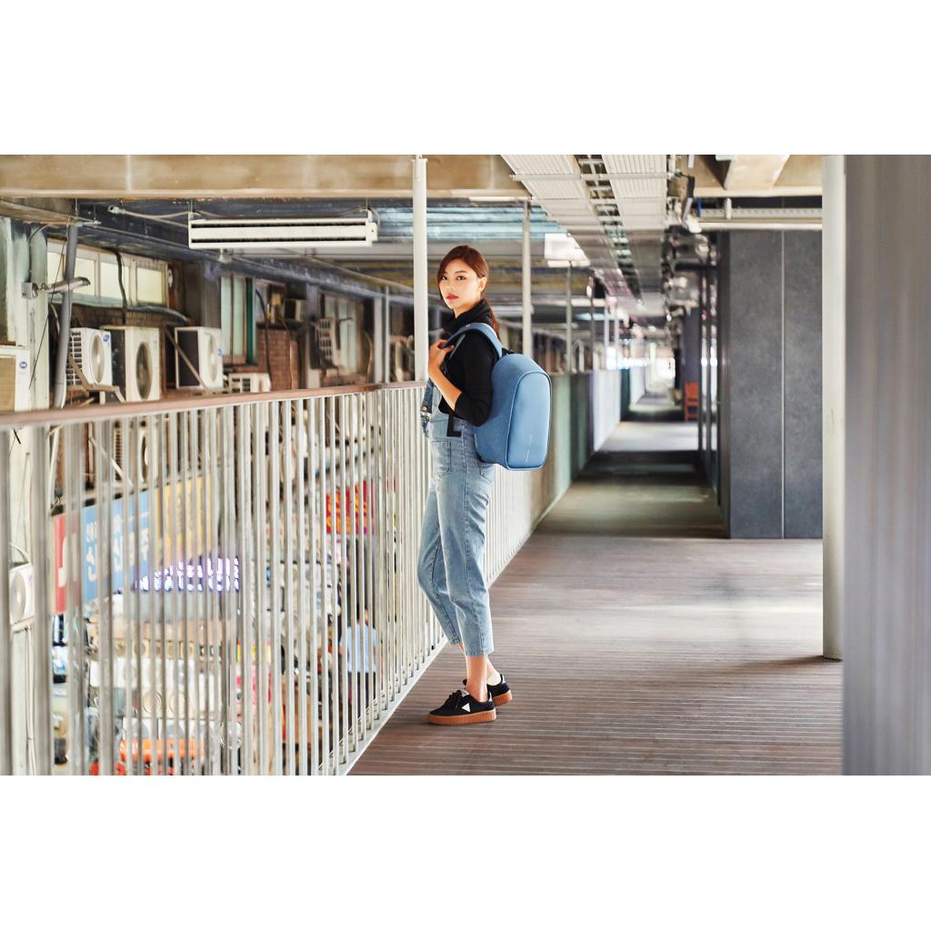 Rucsac anti-furt Bobby Hero Small light blue