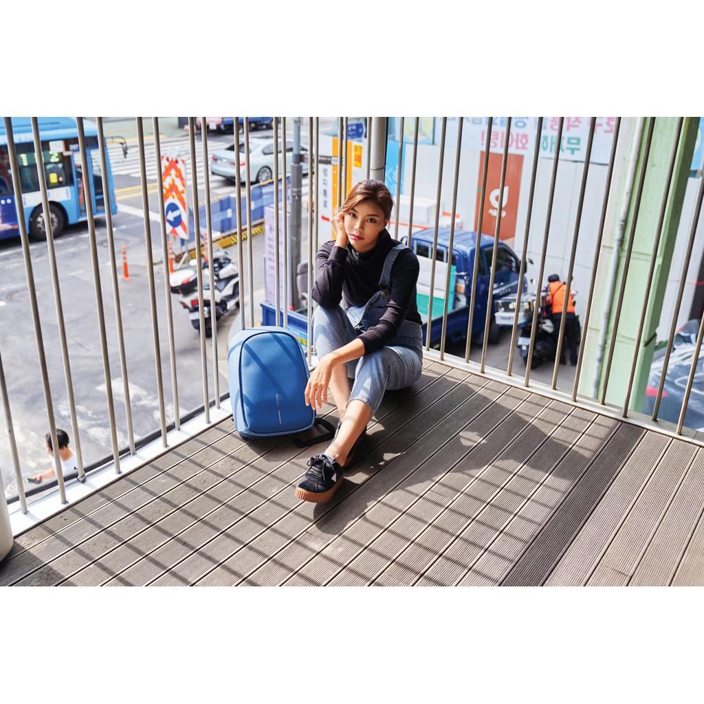 Rucsac anti-furt Bobby Hero Small light blue