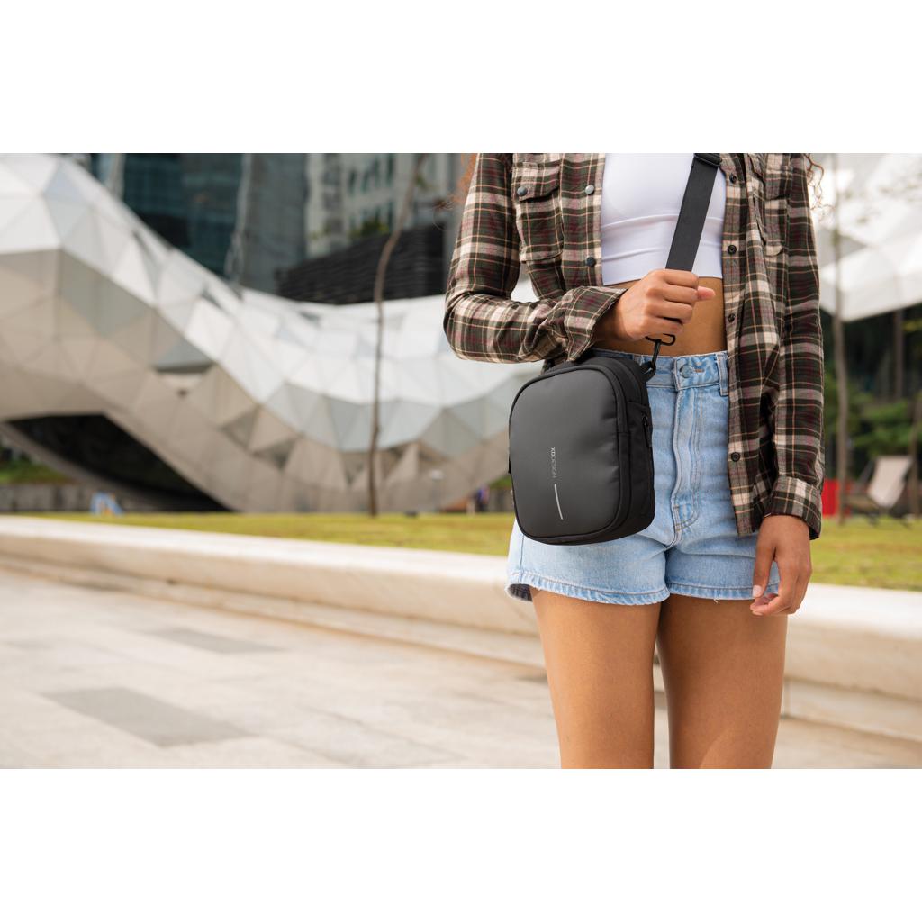 Boxy Sling black