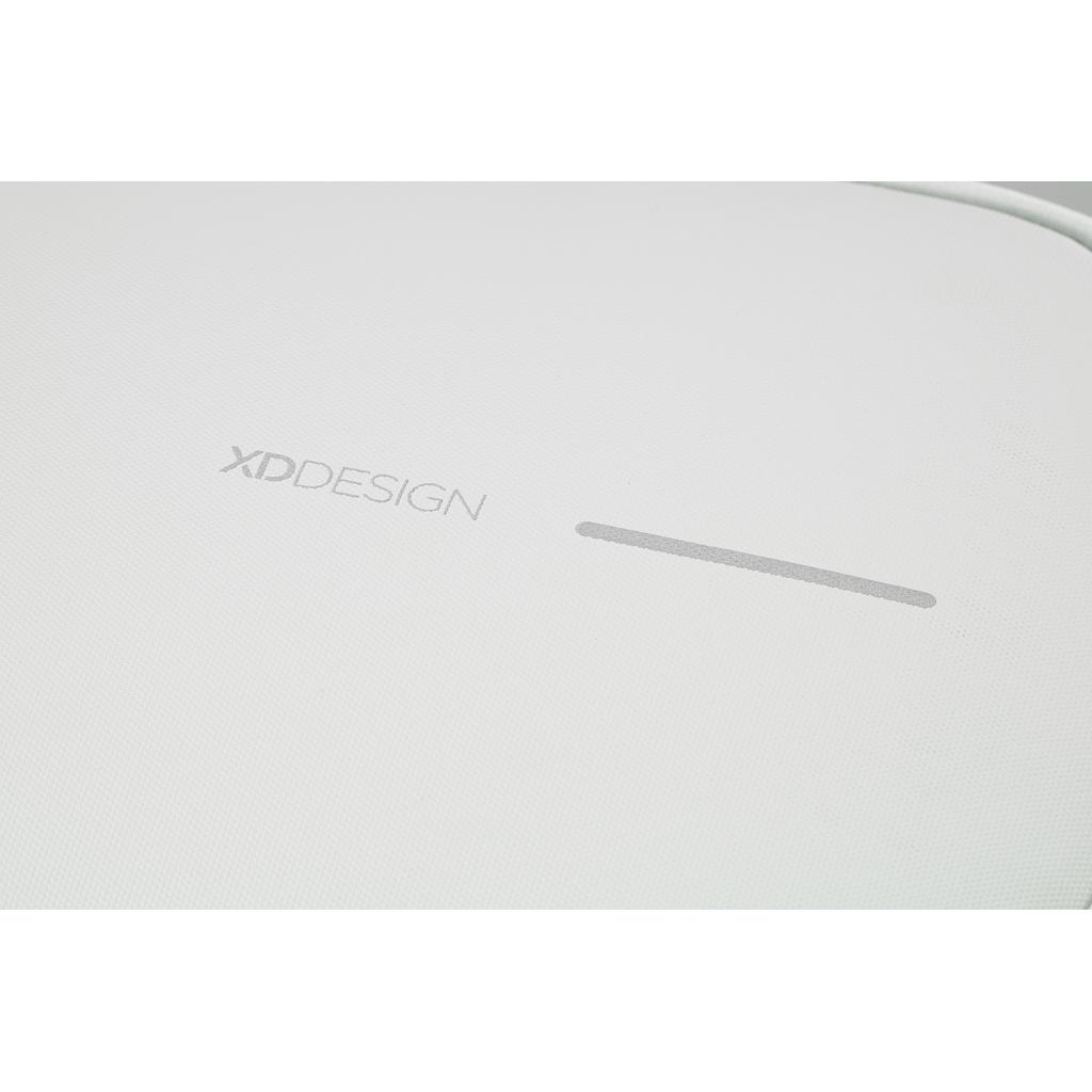 Bobby Edge off white