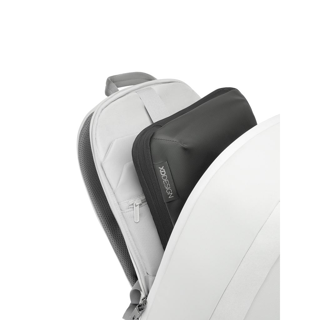 Bobby Edge off white