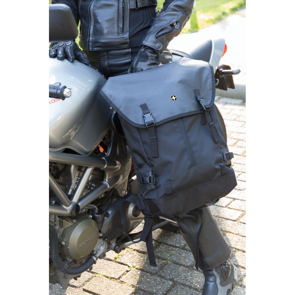 Rucsac de exterior pentru laptop de 17” black