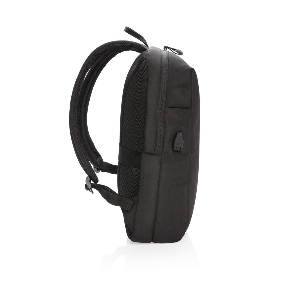 Rucsac pentru laptop cu protecție RFID și port USB A Swiss Peak AWARE™ black