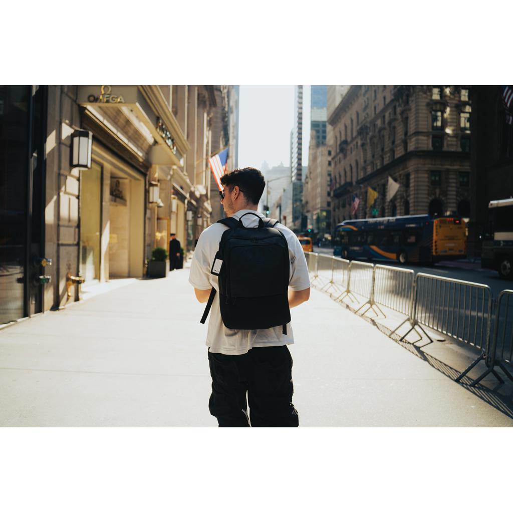 Rucsac deluxe pentru laptop de 15.6 inch Armond AWARE™ RPET black