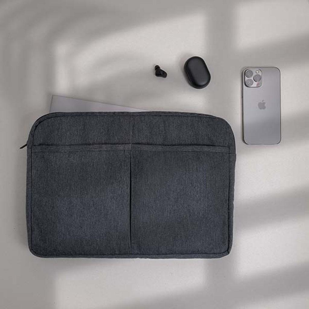 Husă pentru laptop de 15,6 inch din bumbac reciclat Laluka AWARE™ anthracite