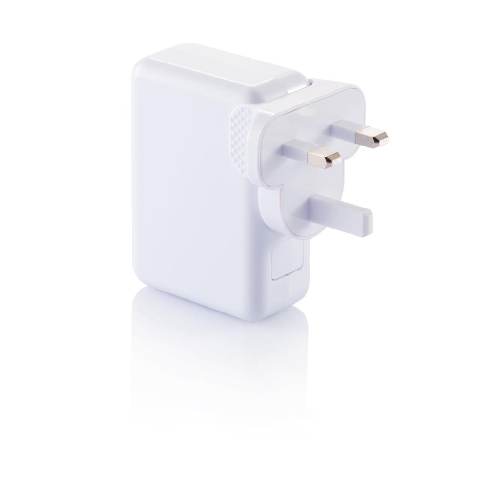 Adaptor de călătorie cu 4 porturi USB transparent