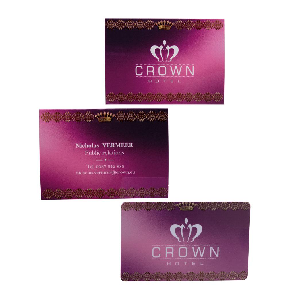 Card anti-skiming RFID cu cip activ de bruiaj transparent