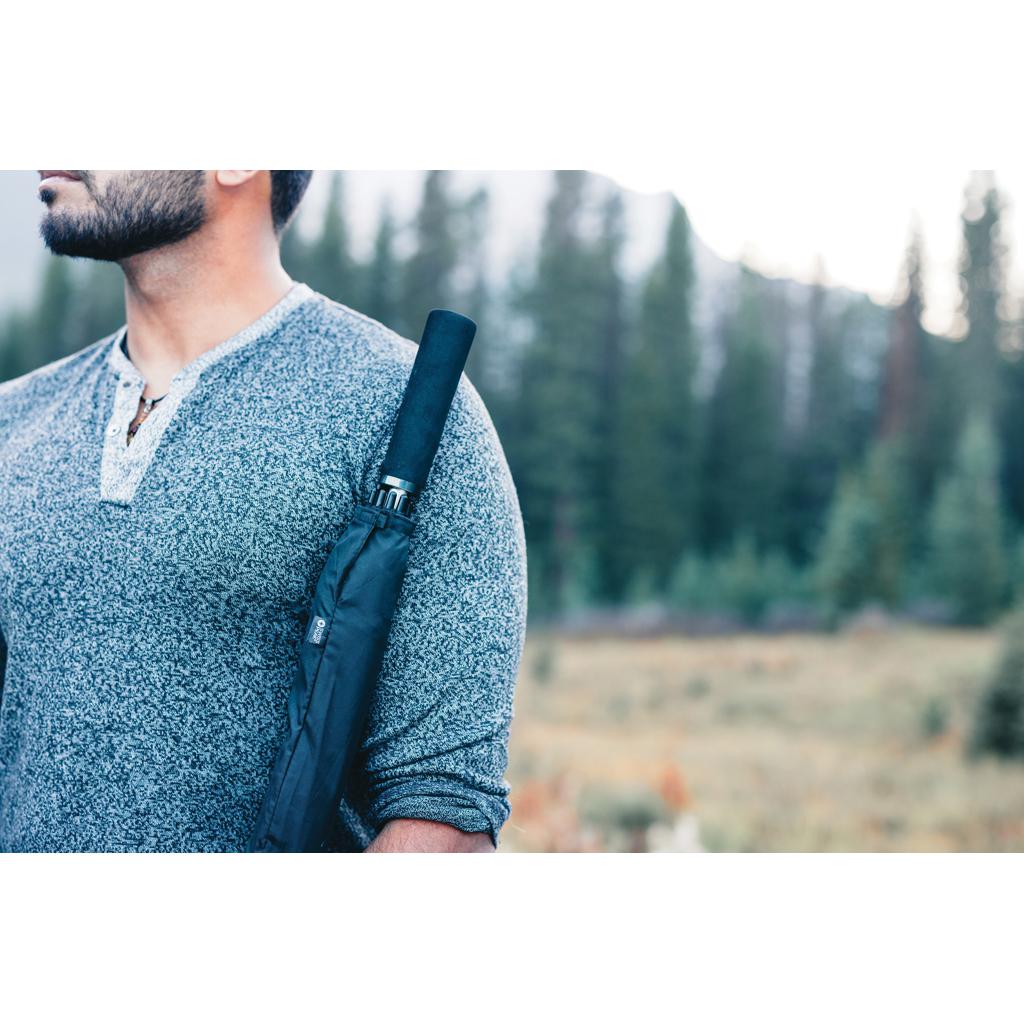 Umbrelă manuală ultra-ușoară de 25” din aluminiu Swiss Peak Aware™ black