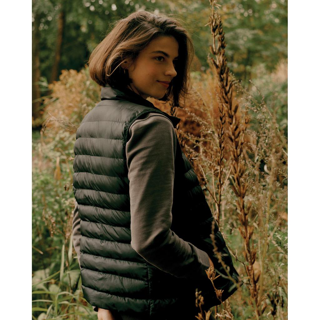 Vestă pentru femei din poliester reciclat Iqoniq Meru  black L