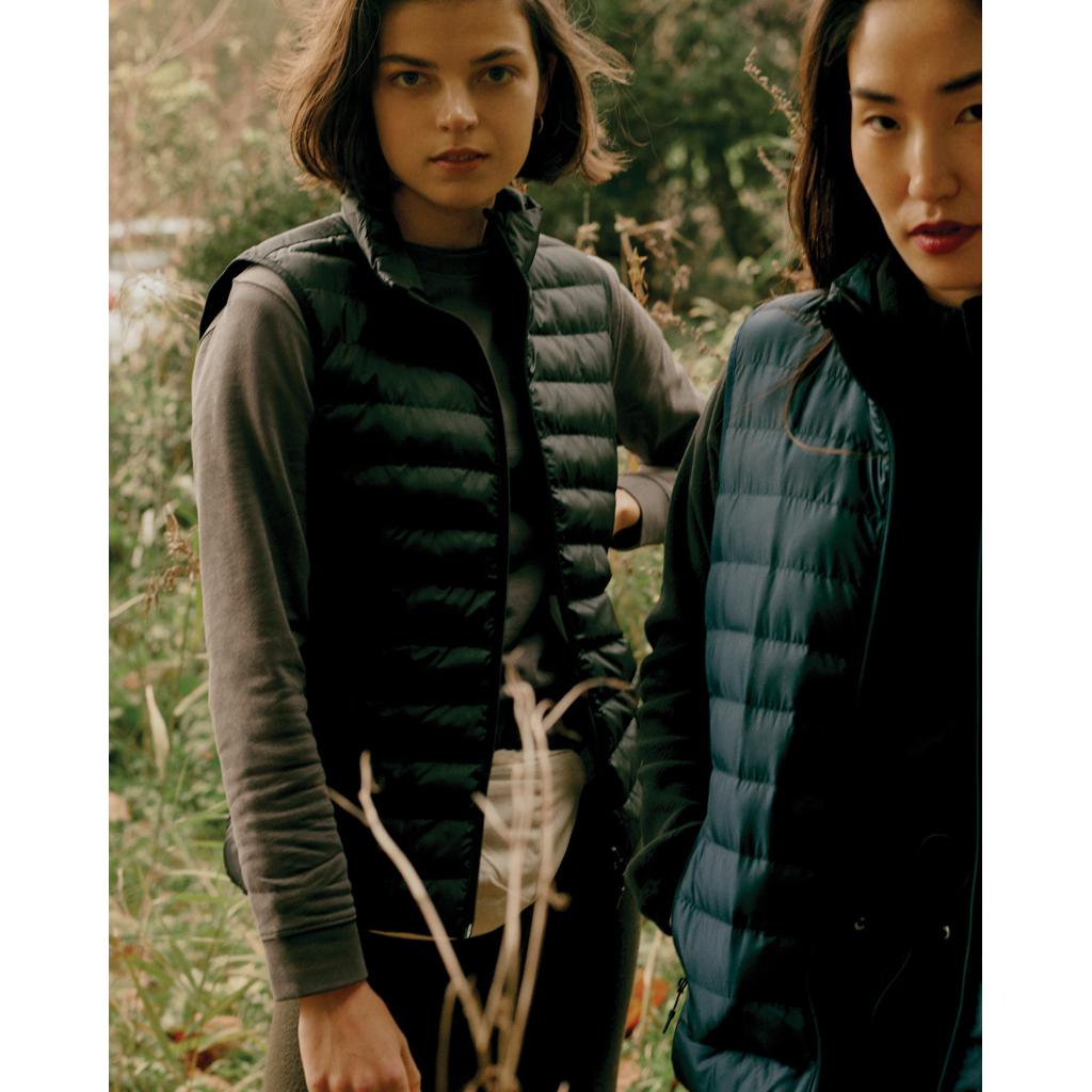 Vestă pentru femei din poliester reciclat Iqoniq Meru  black L