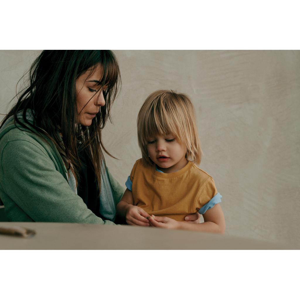 Tricou ușor pentru copii din bumbac reciclat Iqoniq Koli ochre yellow 9 - 10 ani