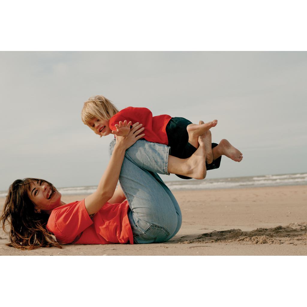 Tricou ușor pentru copii din bumbac reciclat Iqoniq Koli red 9 - 10 ani