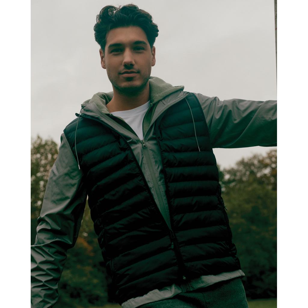 Jachetă ușoară din poliester reciclat Iqoniq Logan silver grey