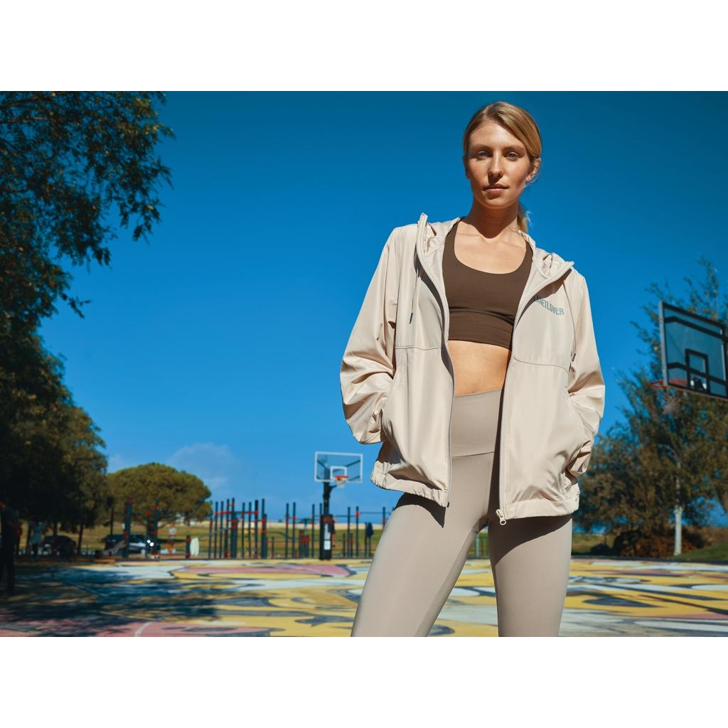 Jachetă ușoară din poliester reciclat Iqoniq Logan beige L