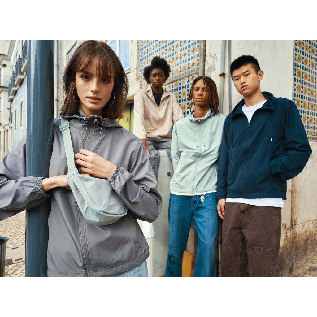 Jachetă ușoară din poliester reciclat Iqoniq Logan beige L