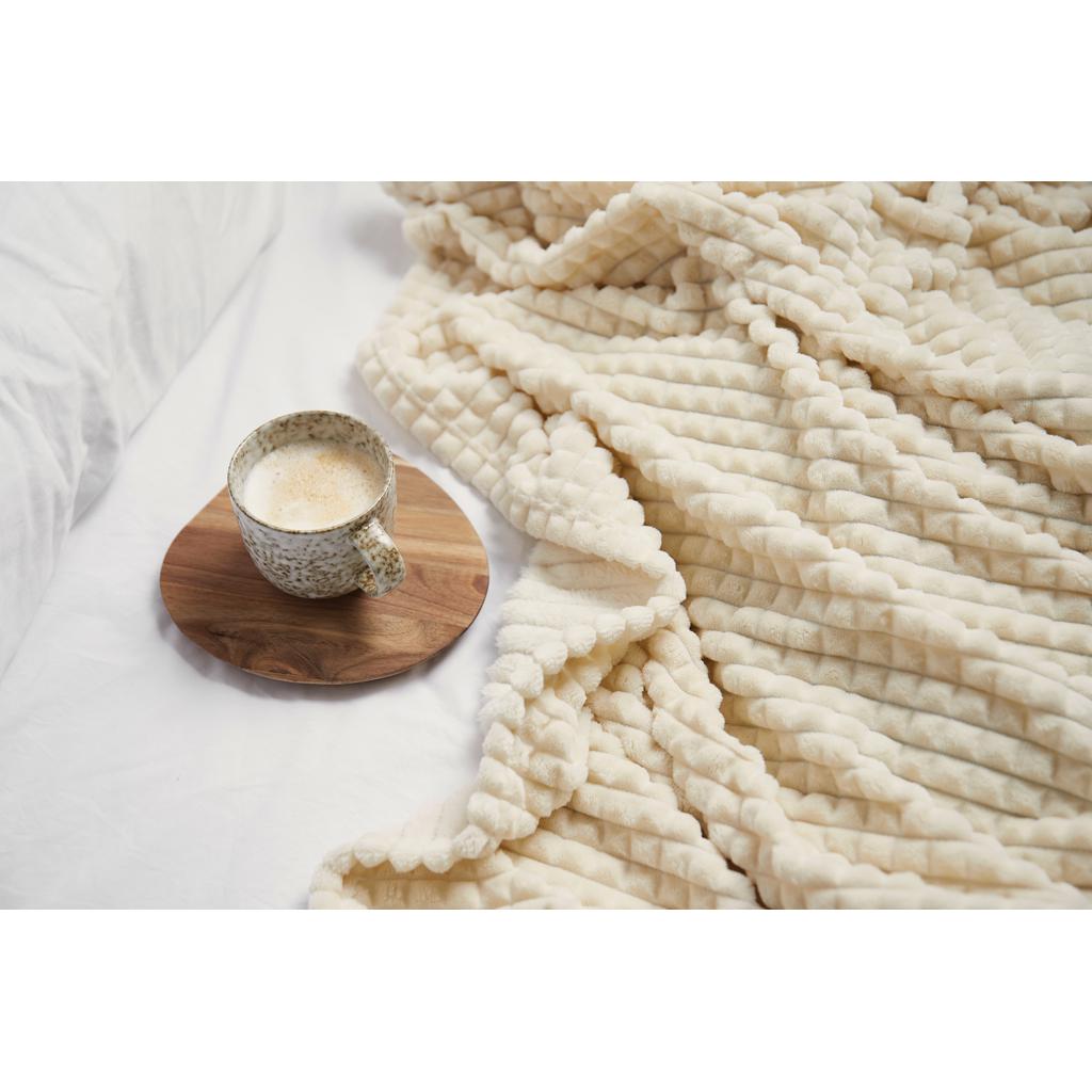 Pătură din RPET reciclat certificat GRS VINGA Branson beige