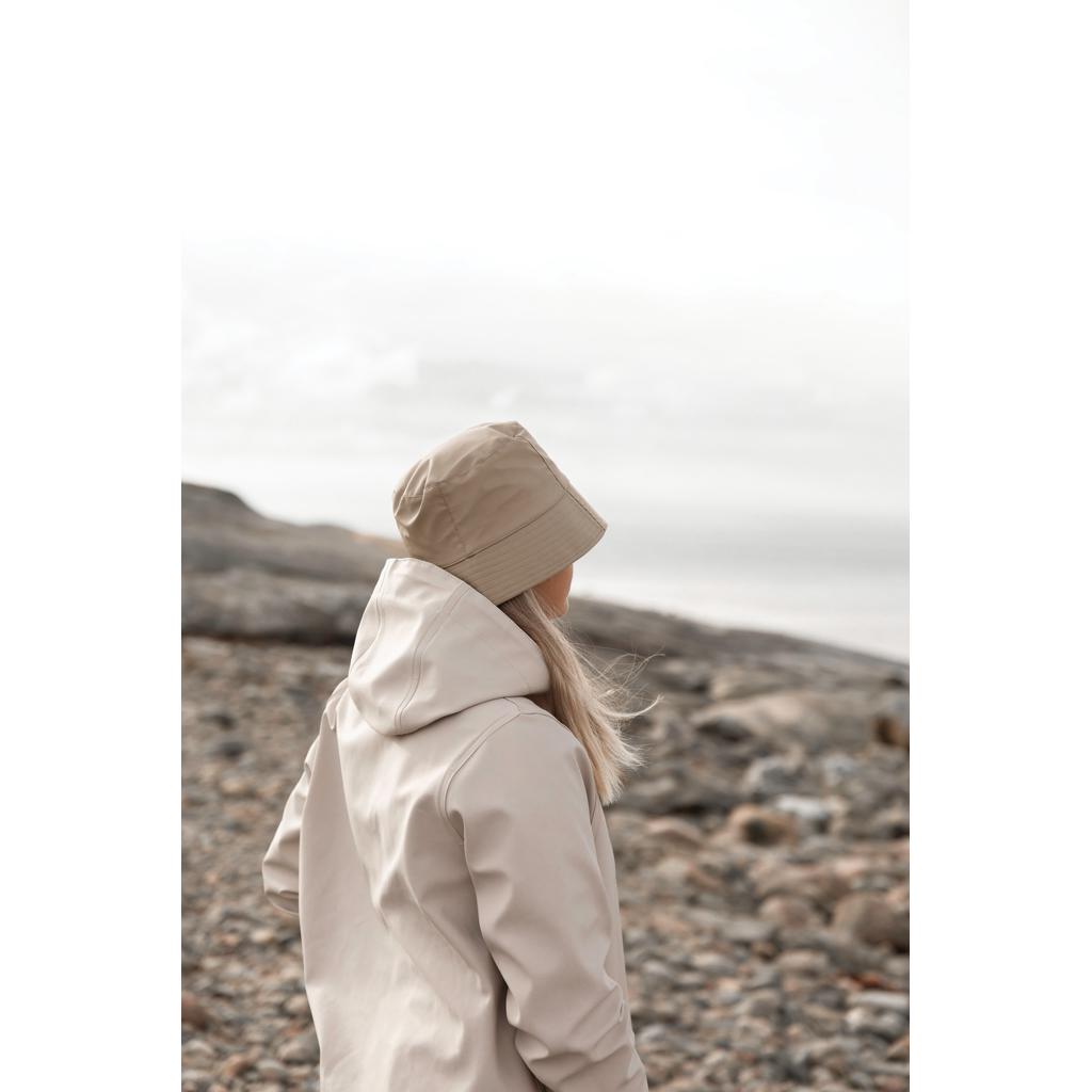 Pălărie tip bucket din PET reciclat VINGA Baltimore AWARE™ greige