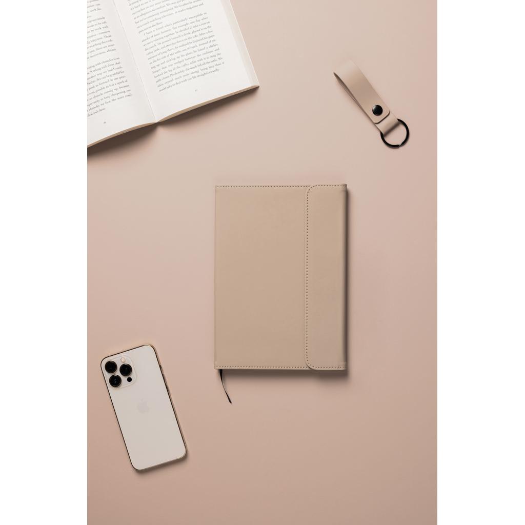 Caiet din hârtie certificată GRS și PU VINGA Baltimore greige