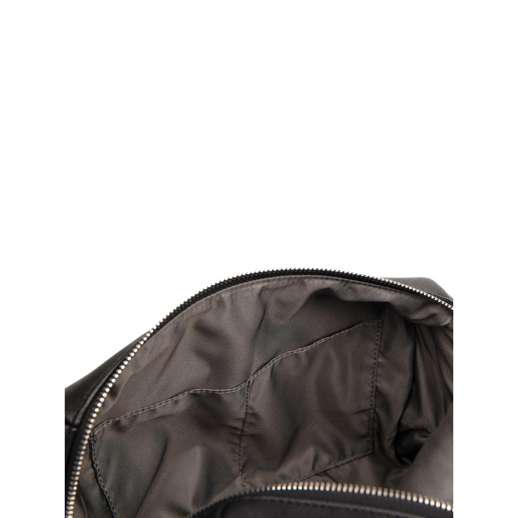 Geantă de toaletă din PU reciclat certificat RCS VINGA Bermond black