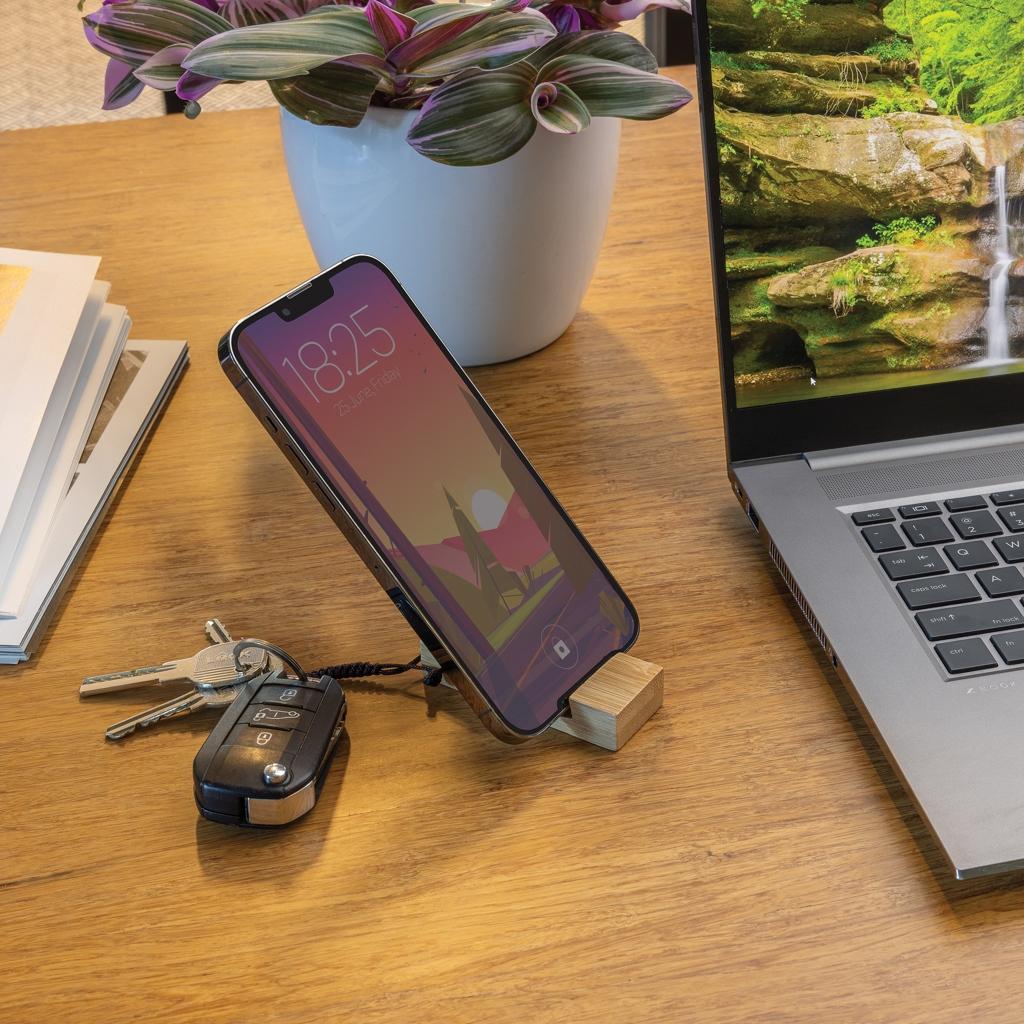 Standkey bamboo keychain phone stand brown