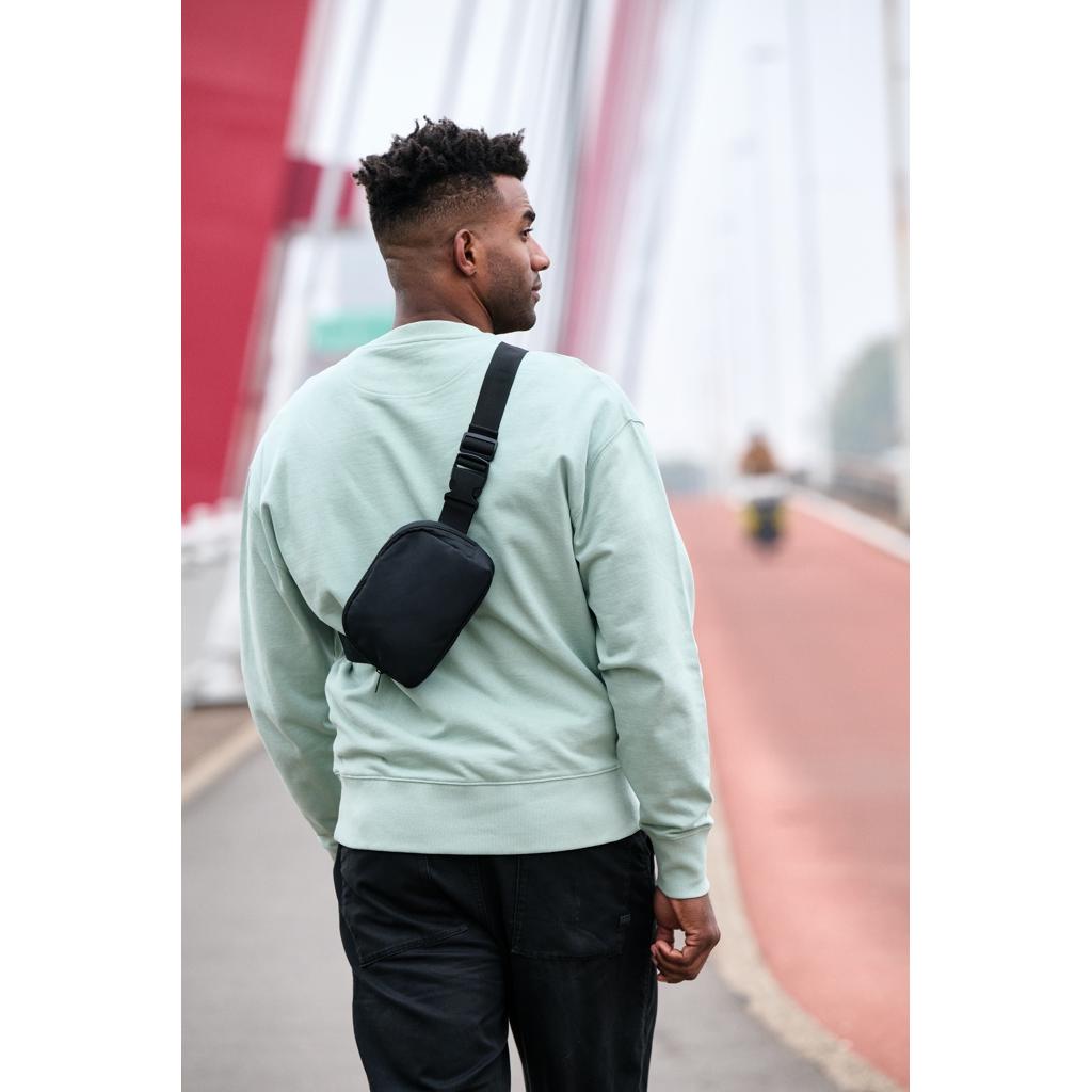 Geantă sling Aero Everyday black