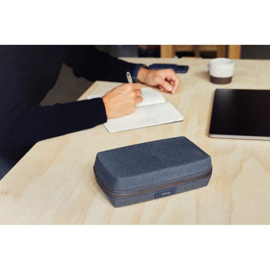 Bellroy Tech Kit black