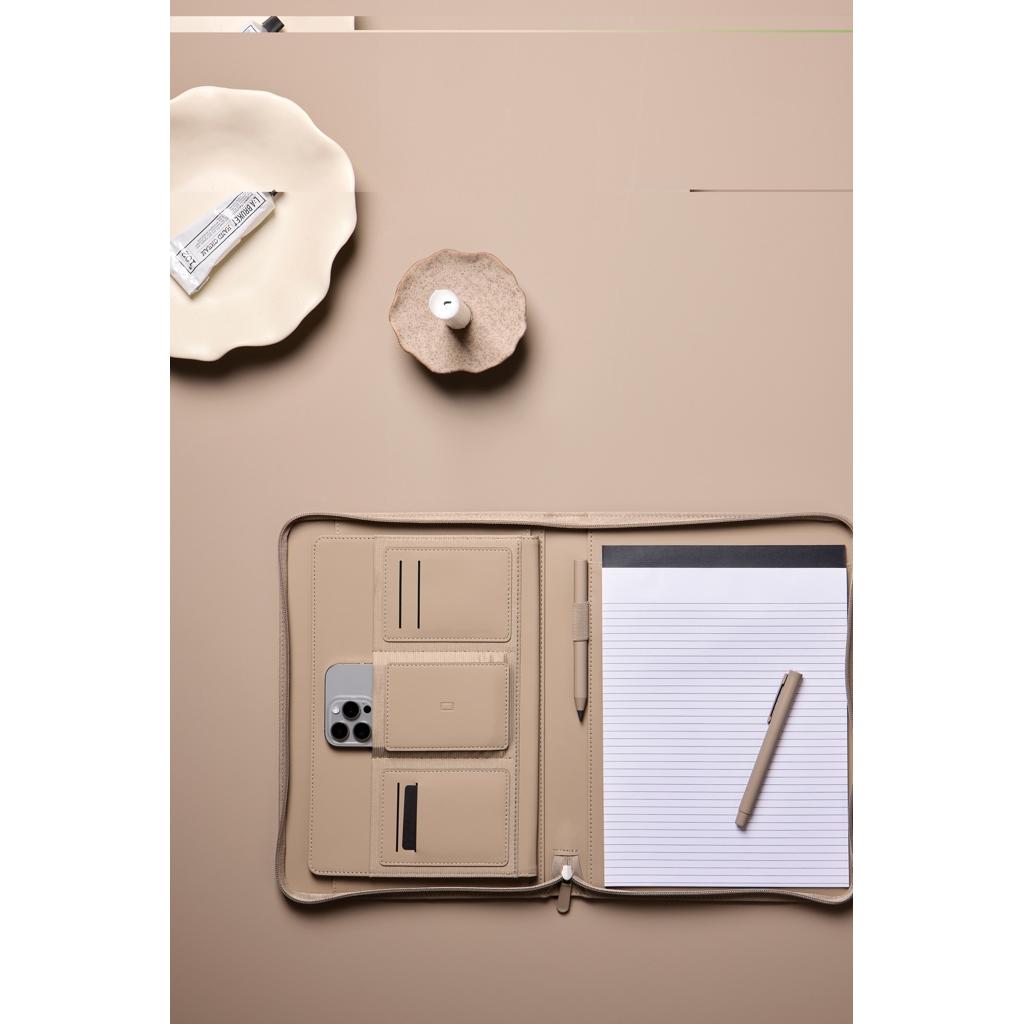 VINGA Baltimore RCS A4 portfolio greige