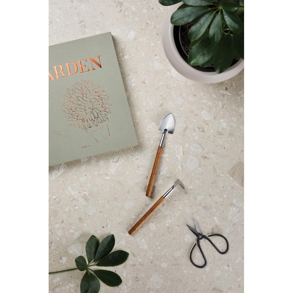 VINGA Story of garden green