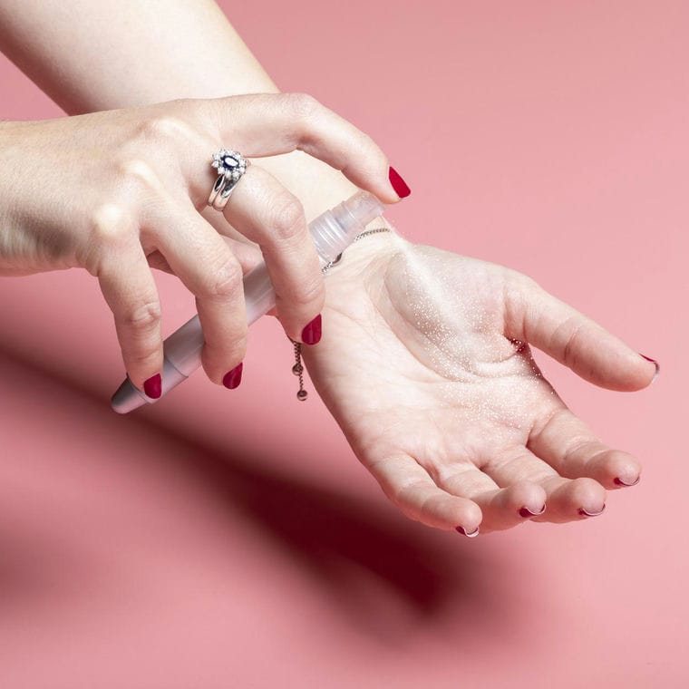 Pix antibacterian cu spray Fruk alb