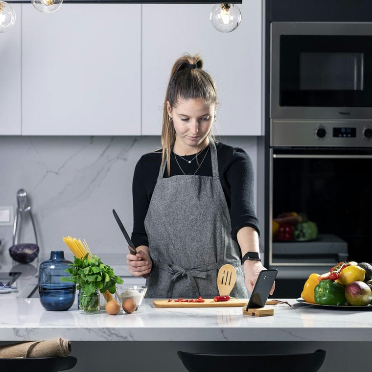 Suport pentru mobil, din bambus Delim natural