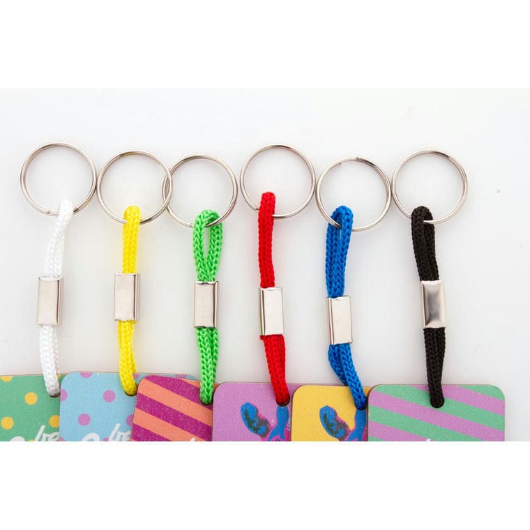 Breloc personalizat Woody Plus D Alb